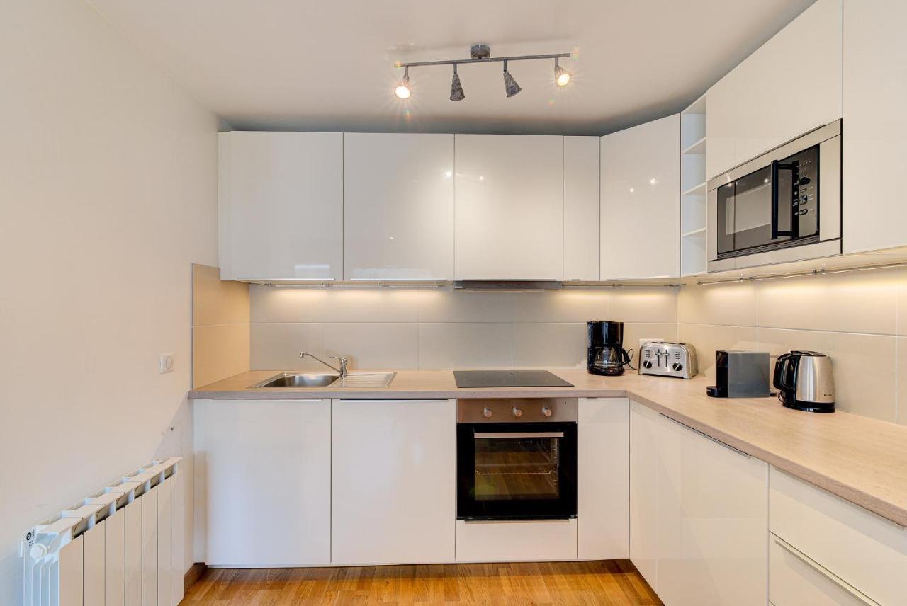 Apartment Fermes Du Montenvers B11 - Alpes Travel - Central Chamonix - Sleeps 4 ภายนอก รูปภาพ