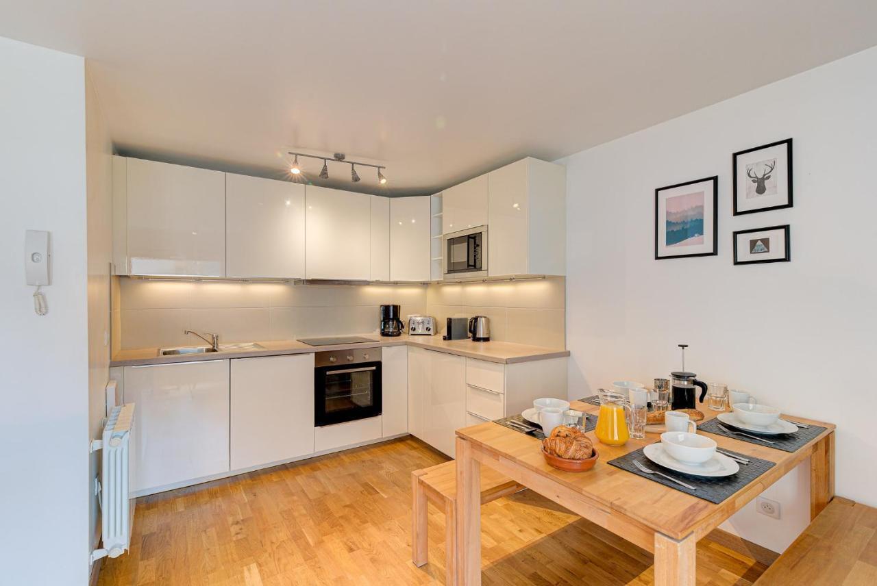 Apartment Fermes Du Montenvers B11 - Alpes Travel - Central Chamonix - Sleeps 4 ภายนอก รูปภาพ